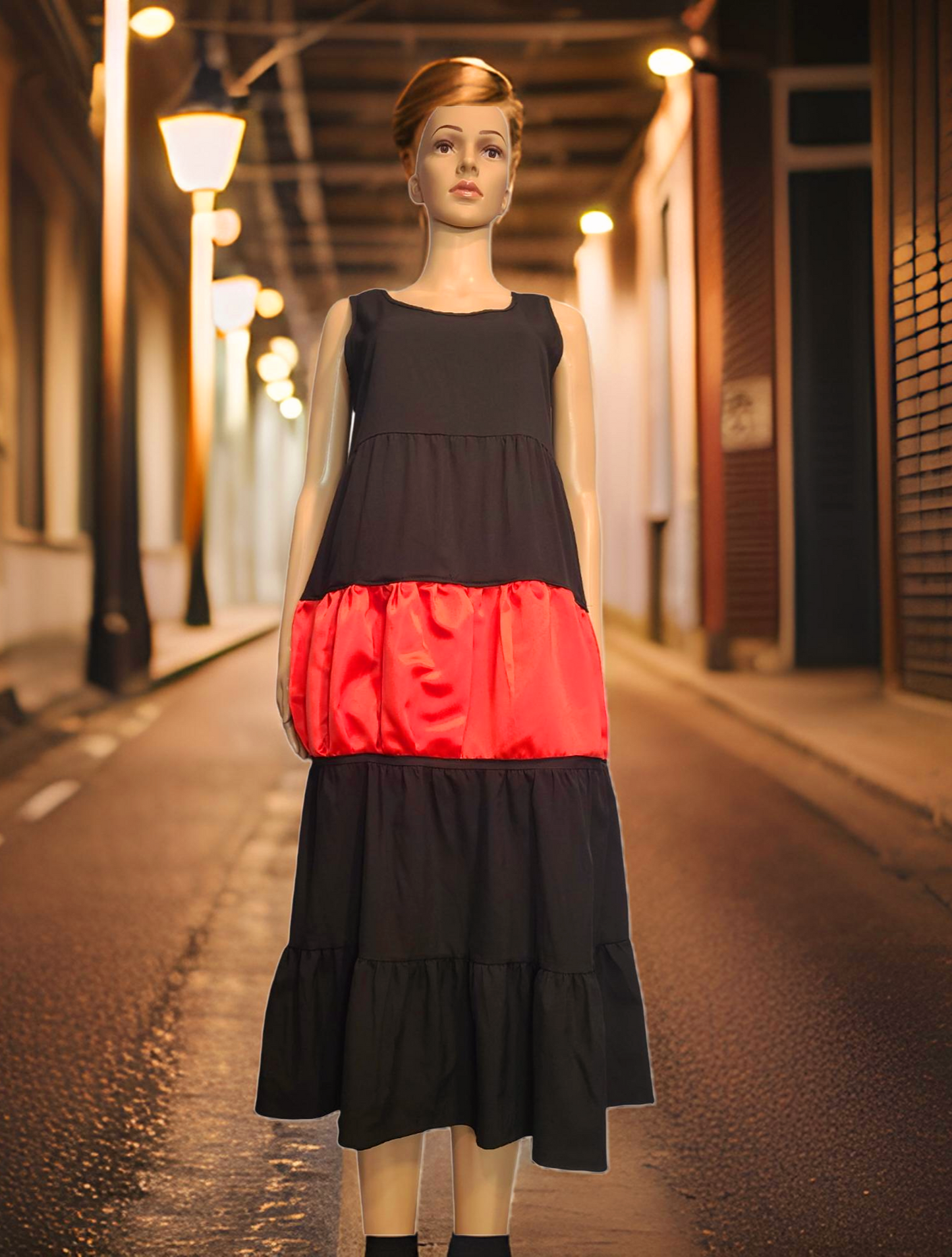 Buy Fashion with Legitimate value. One of the biggest challenges of fashion is re-design what already exists. Eliminate the problem of clothing in the landfill