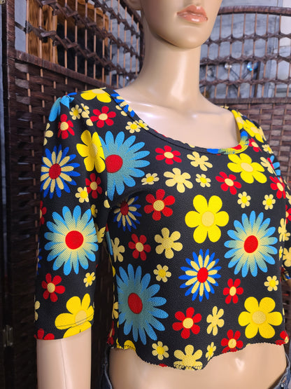 Retro Flower Power Floral Crop Top | Colorful Daisy Print | 70s-Inspired Fashion