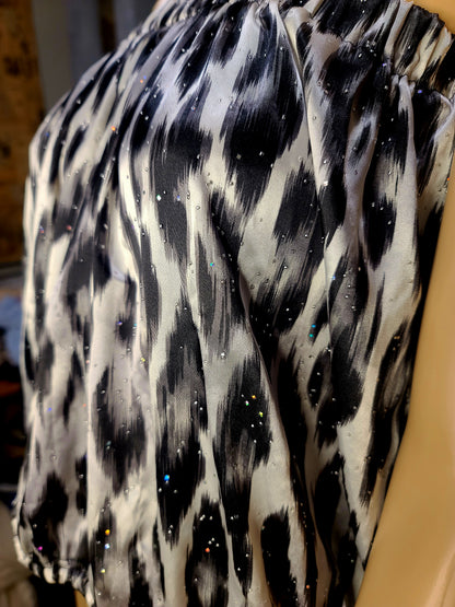 Women’s Strapless Tube Top M Abstract Black White Gray Beaded Sequin Pullover